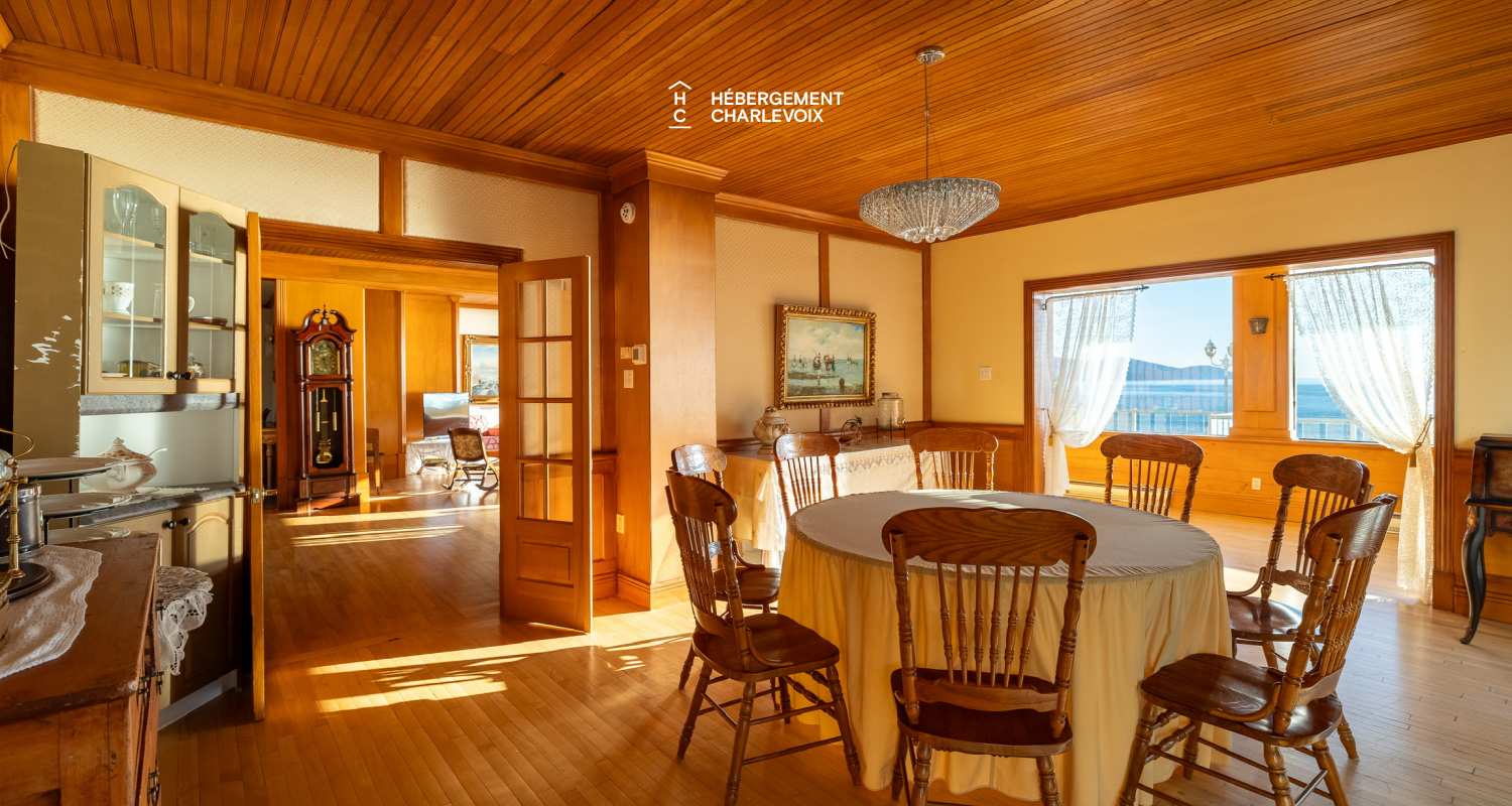 JAU-230 - Historic riverfront home with private hot tub